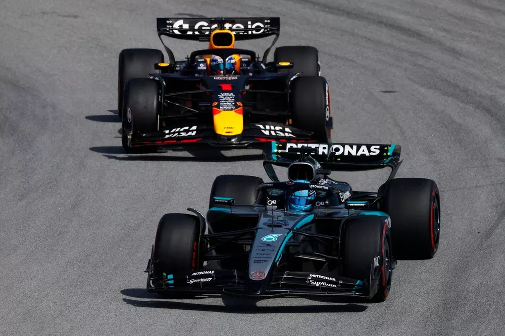 Max Verstappen, Red Bull Racing, George Russell, Mercedes