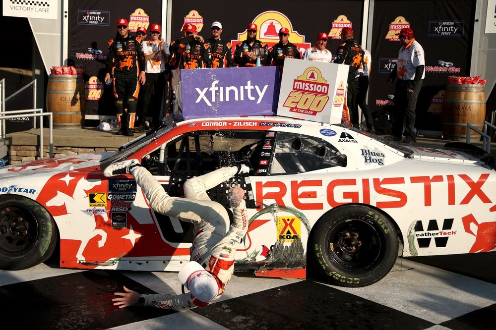 Connor Zilisch falls, JR Motorsports Chevrolet