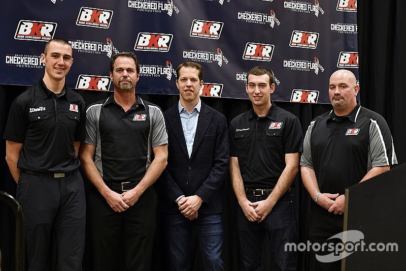 Brad Keselowski Racing hadirkan konten eksklusif NASCAR Truck Series