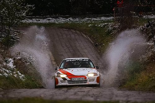 Stańdo i Gurdziołek na prowadzeniu