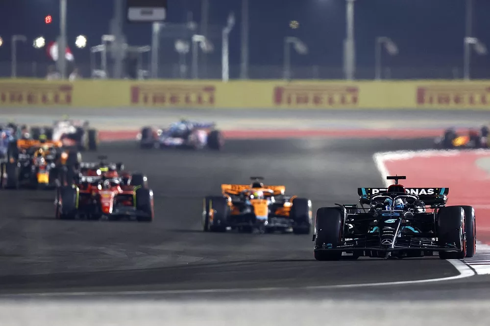 George Russell, Mercedes F1 W14, Oscar Piastri, McLaren MCL60