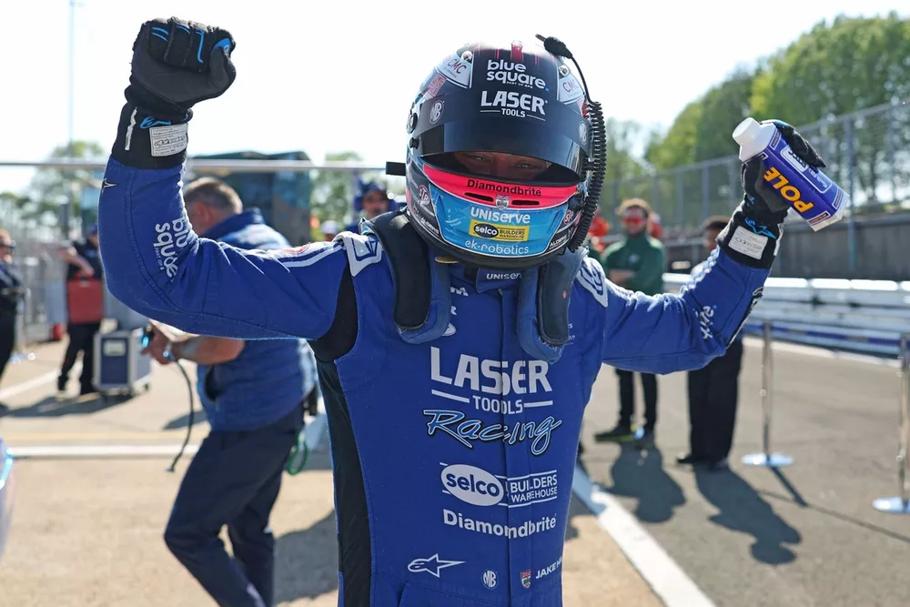 Jake Hill, Laser Tools Racing with MB Motorsport