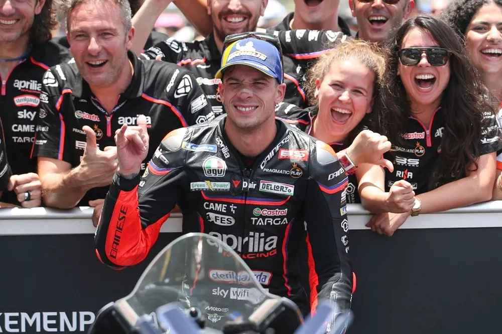 Raul Fernandez, Trackhouse Racing, Marco Bezzecchi, Aprilia Racing