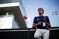 Comentarista da F1 acredita em confiança de Russell para lidar com Hamilton na Mercedes