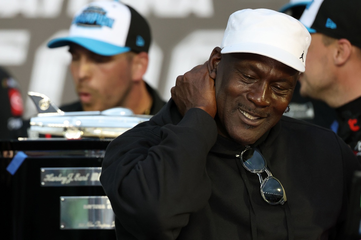 Michael Jordan gana las 500 Millas de Daytona: "Se siente como un anillo"