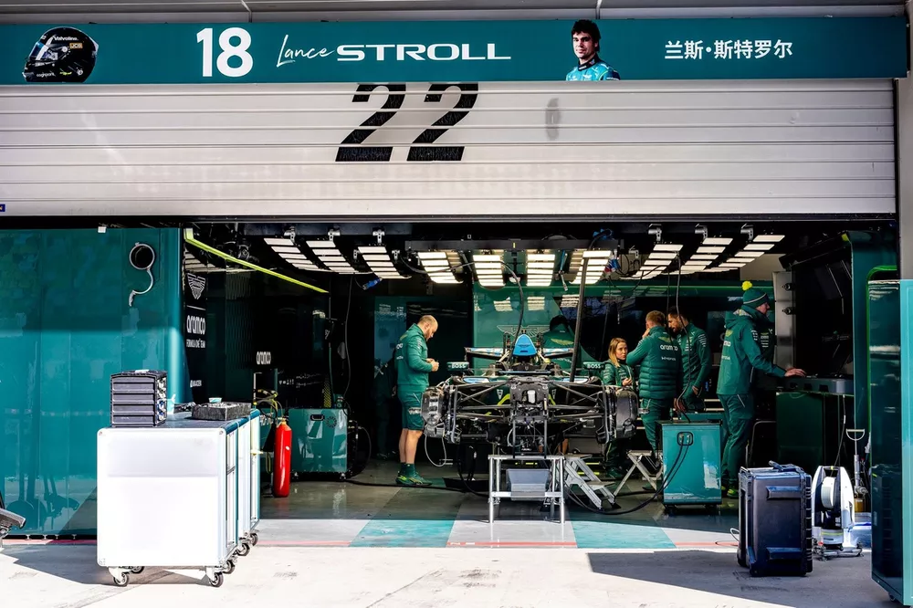 El garaje de Lance Stroll, Aston Martin Racing