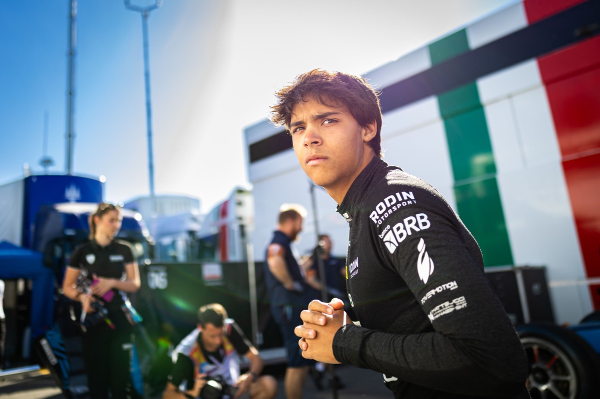 F3: Após escala na sprint, Clerot mira top 10 na corrida principal de Barcelona