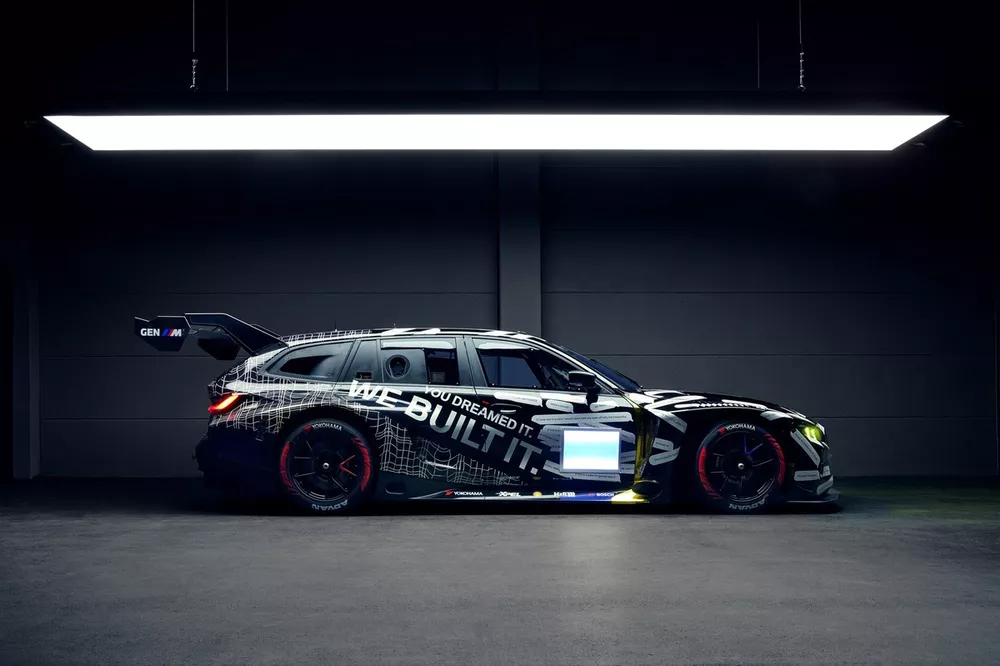 Dise&ntilde;o de la carrocer&iacute;a del BMW M3 GT3 Touring 24H