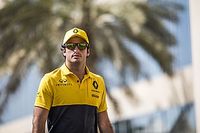 Sainz Jr. segue passos do pai e faz estreia no rali