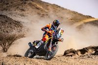 Sanders alegra a KTM y Tosha cede en el comienzo del Dakar 2025