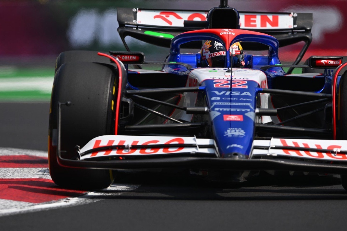 【直筆サイン】角田裕毅 2024年 レプリカレーシンググローブ ／ VCARB m39579254017_1.jpg?1746140006