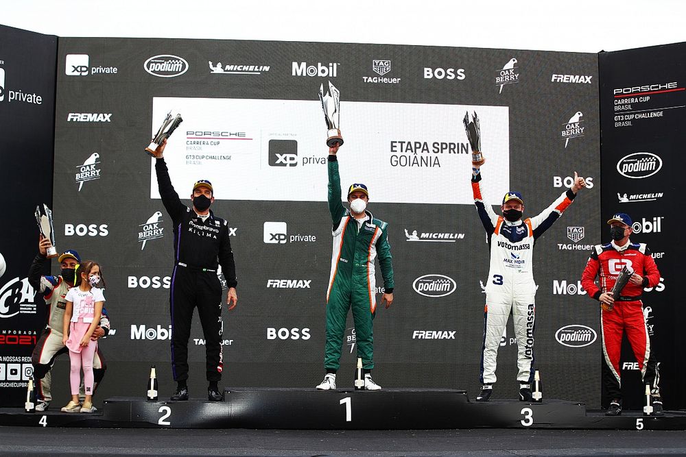 P&oacute;dio da Porsche GT3 Cup em Goi&acirc;nia 