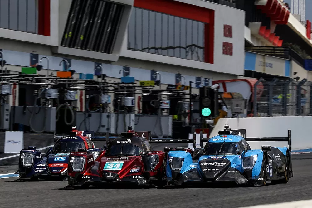 #34 Racing Team Turkey Oreca 07 - Gibson: Salih Yoluc, Charlie Eastwood, Louis Deletraz, #25 Algarve Pro Racing Oreca 07 - Gibson: Kyffin Simpson, James Allen, Alexander Lynn