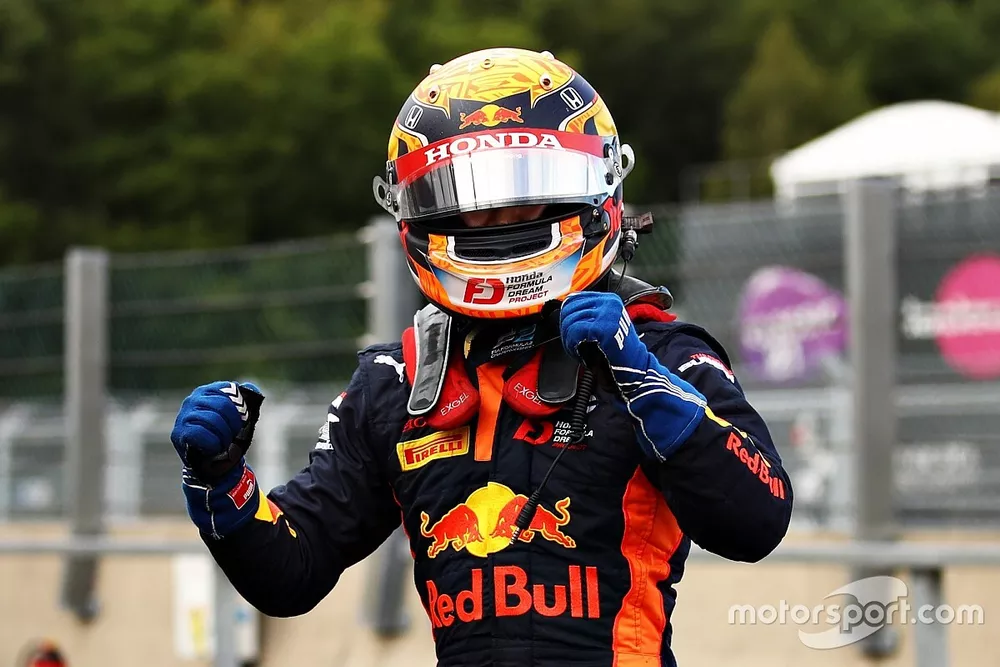 Pole sitter Yuki Tsunoda, Carlin