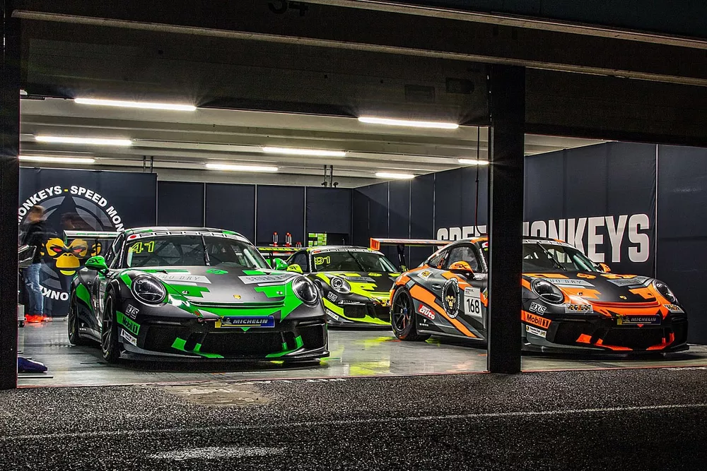 Porsche 718 Cayman GT4s in the Speed Monkeys garage 