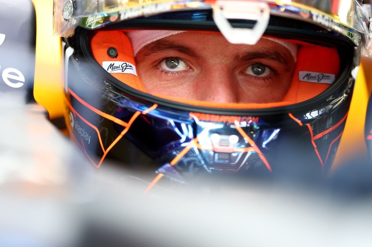 Verstappen tacle le départ retardé : 