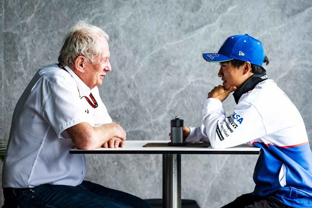 Helmut Marko, adviseur Red Bull Racing, Yuki Tsunoda, RB F1 Team
