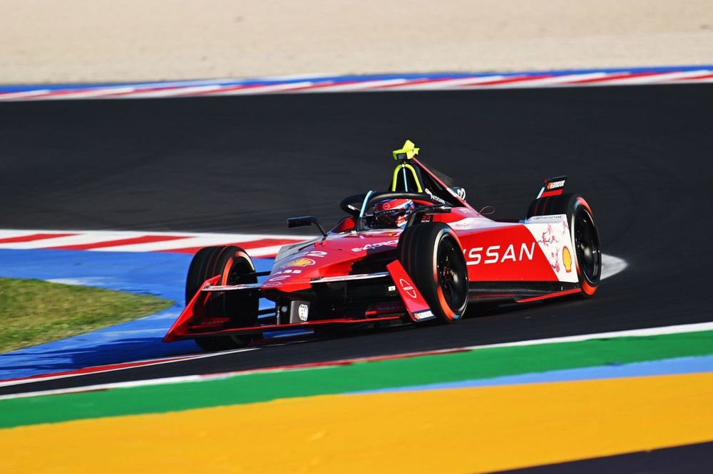 Oliver Rowland, Nissan Formula E Team, Nissan e-4ORCE 04
