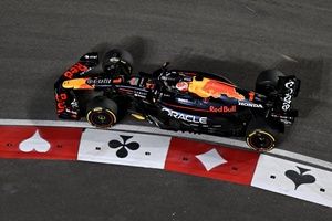 F1: Verstappen aproveita bobeada de Norris na largada e vence GP de Las Vergas; Bortoleto abandona