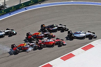 Vettel kwaad na twee beuken van Kvyat
