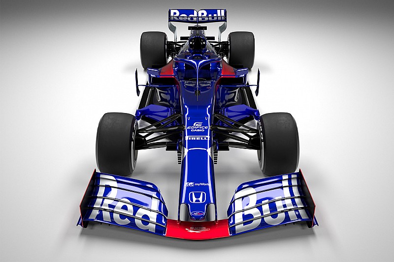Новая машина Toro Rosso в деталях: первые изображения STR14