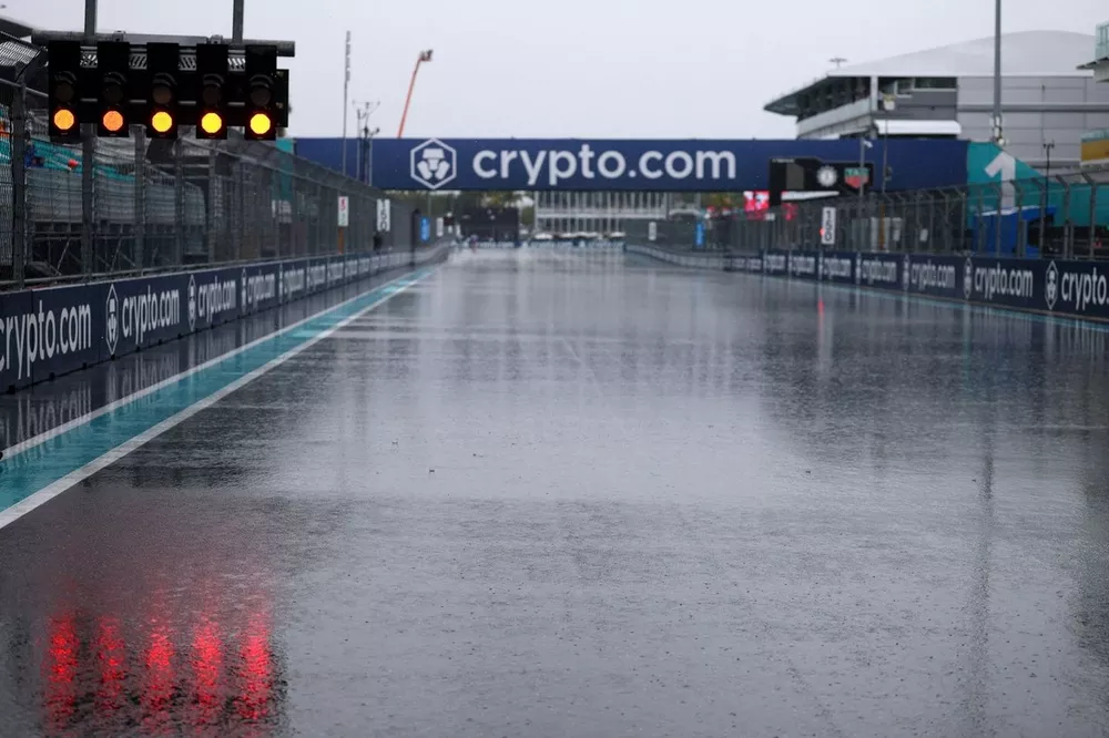 Pista mojada en Miami