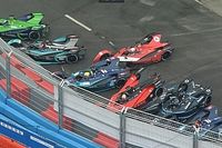 VIDEO: el múltiple accidente de la Fórmula E en Seúl 