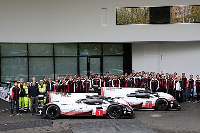 Гоночний Porsche 919 відправився в подорож Німеччиною