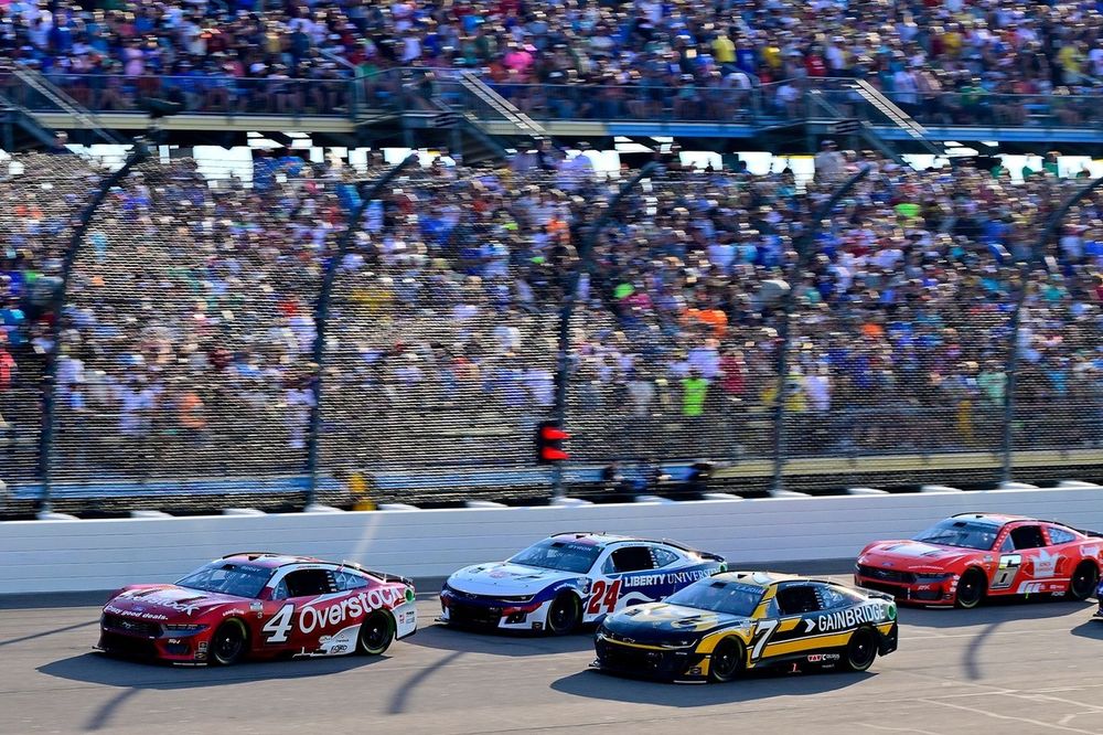 Josh Berry, Stewart Haas Racing, Overstock.com Ford Mustang, William Byron, Hendrick Motorsports, Liberty University Chevrolet Camaro, Corey LaJoie, Spire Motorsports, Gainbridge/Iowa Hawkeyes Chevrolet Camaro and Brad Keselowski, RFK Racing, King's Hawaiian - Casey's Ford Mustang