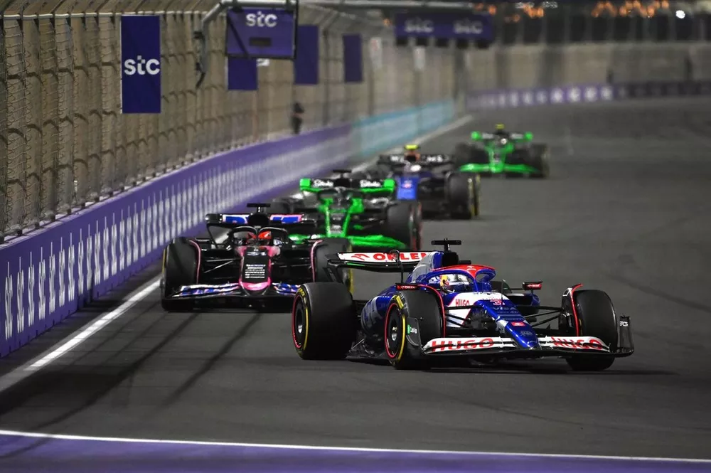 Daniel Ricciardo, RB F1 Team VCARB 01, Esteban Ocon, Alpine A524, Valtteri Bottas, Stake F1 Team Kick Sauber C44