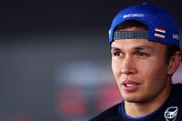 Alex Albon no encuentra respuestas a su mala racha en los últimos GP