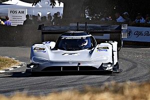 VW I.D. R destruye el r&eacute;cord de la colina en Goodwood