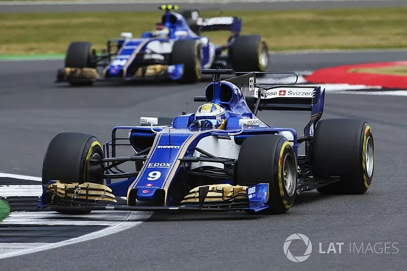  Marcus Ericsson, Sauber C36, Pascal Wehrlein, Sauber C36