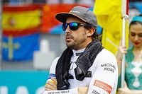 Para Alonso, vitória da Red Bull joga pressão na McLaren