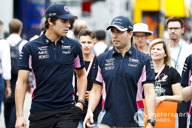 Lance Stroll, Racing Point y Sergio Pérez, Racing Point en el paddock 