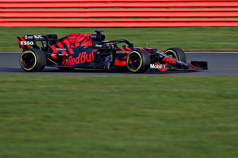 Bildergalerie: Erste Fahrfotos vom Red Bull RB15 mit Verstappen
