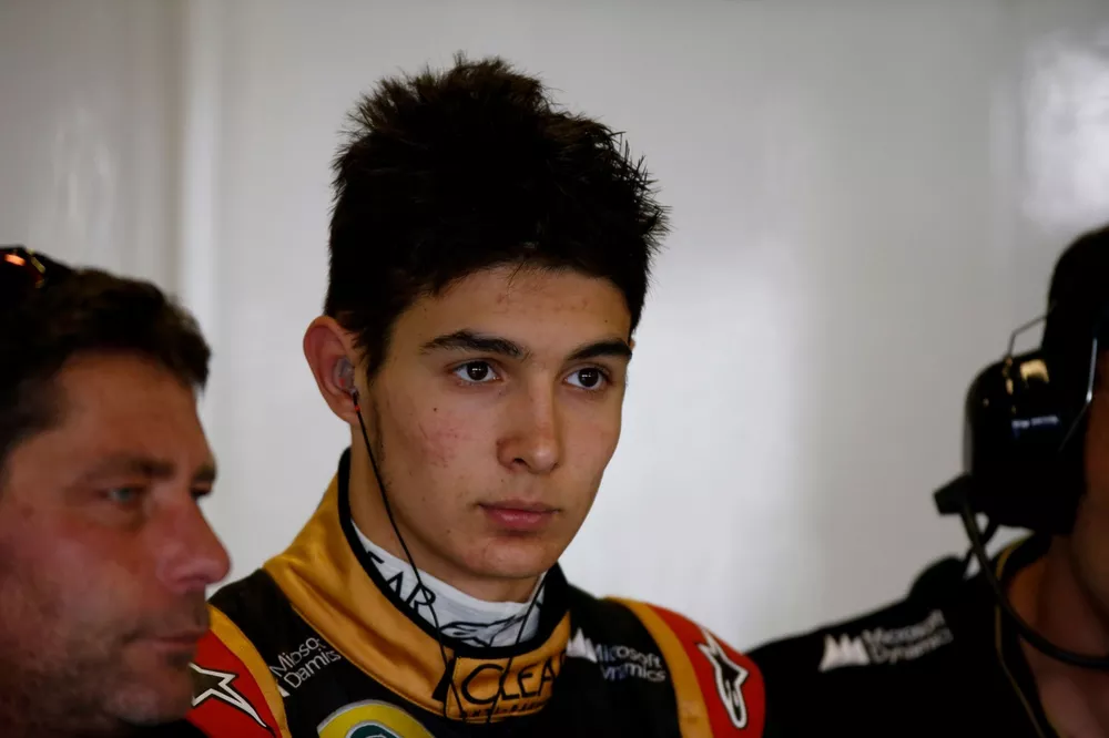 Esteban Ocon, Lotus E22 Renault. 
