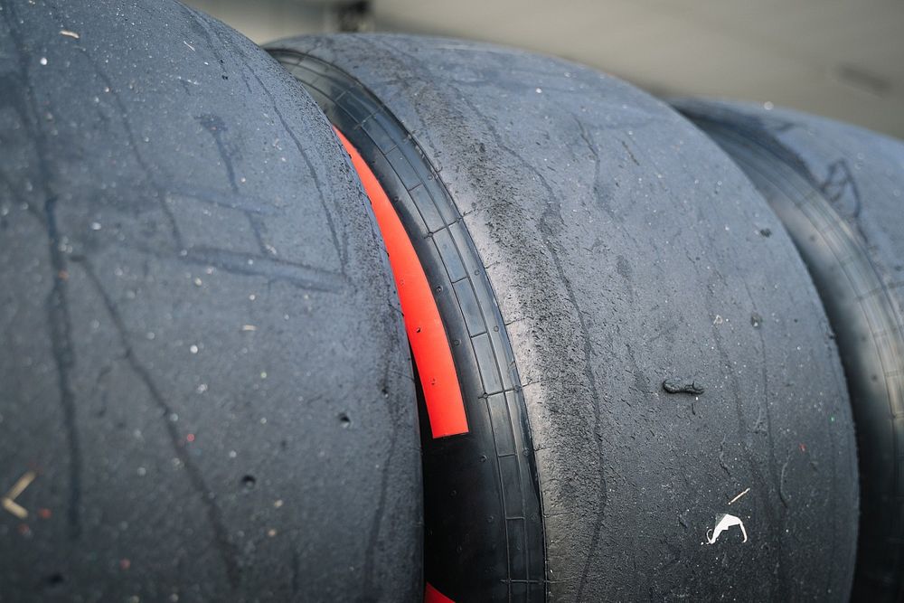Neumáticos Pirelli F1 desgastados