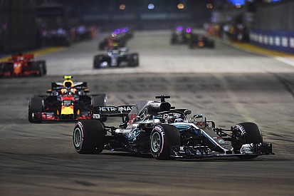 A Mercedes változtatni szeretne a kék zászlós szabályokon