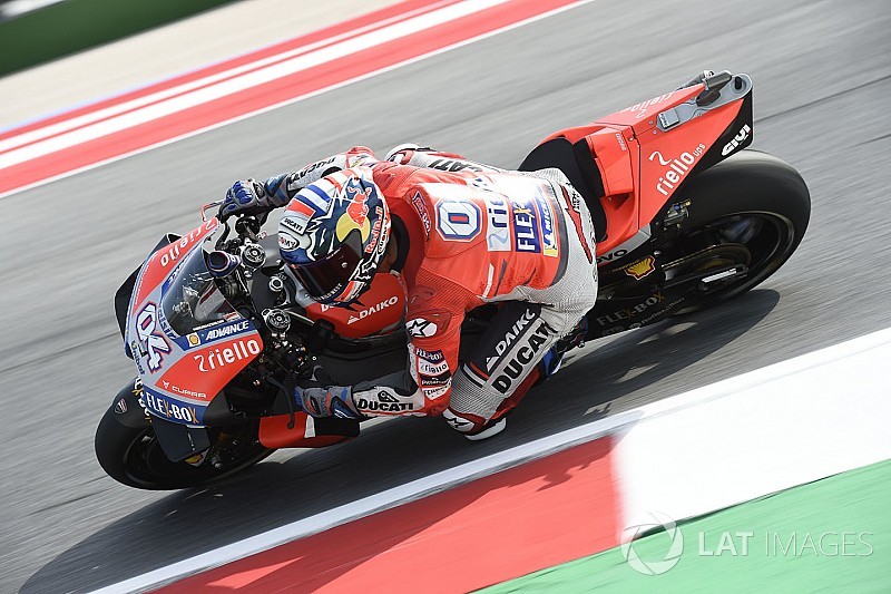 Dovizioso empieza mandando en Misano; Márquez, 13º