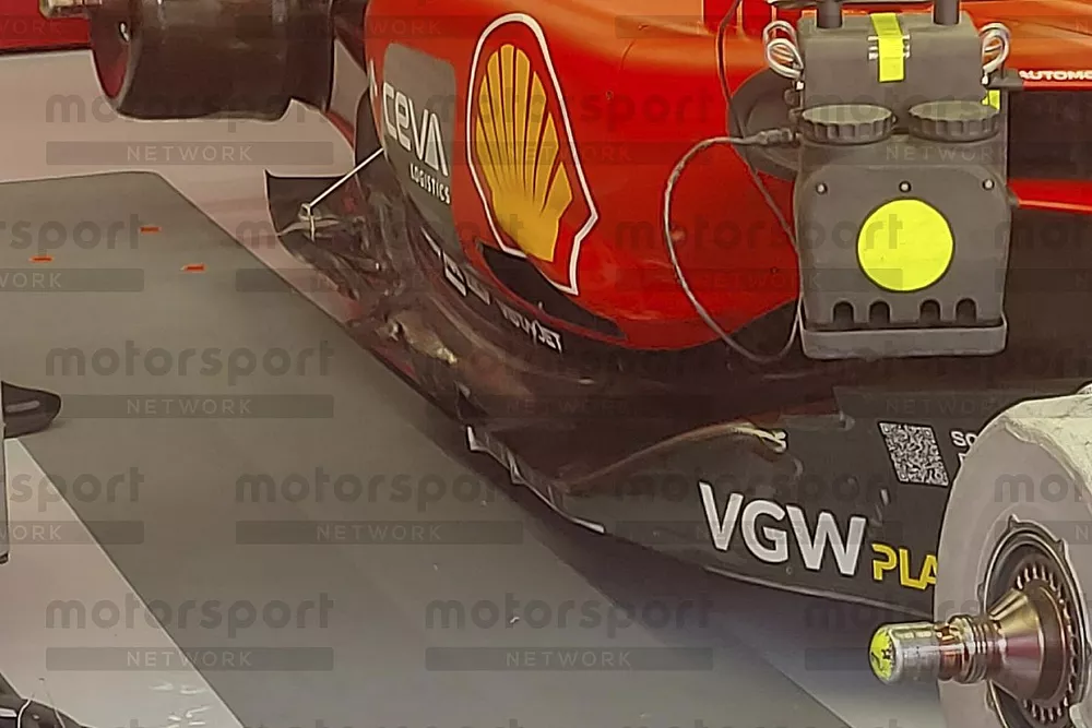 Ferrari SF-23, floor