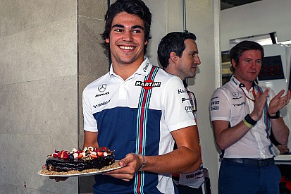 Stroll: Takım arkadaşımın Hamilton olmasını istiyorum