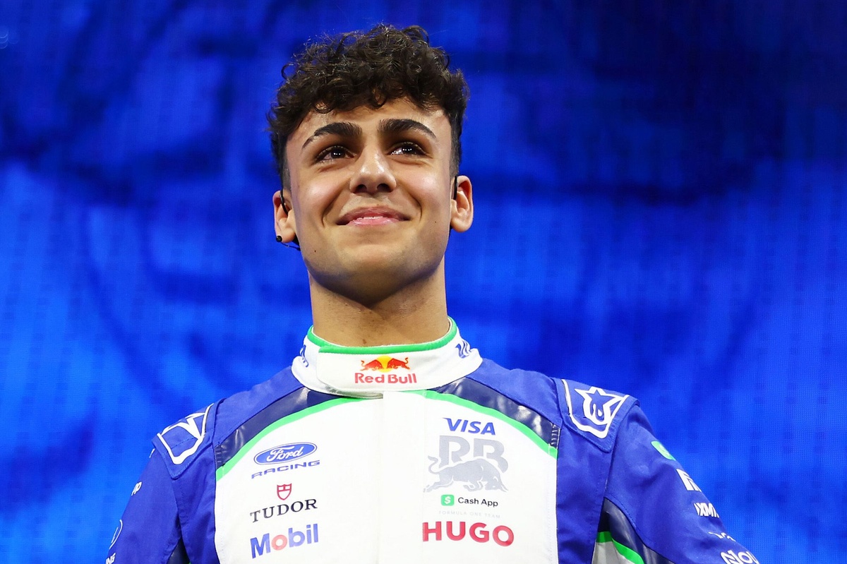 Lindblad twijfelt of hij volledig klaar is voor F1-debuut: "Heb nog veel te leren"