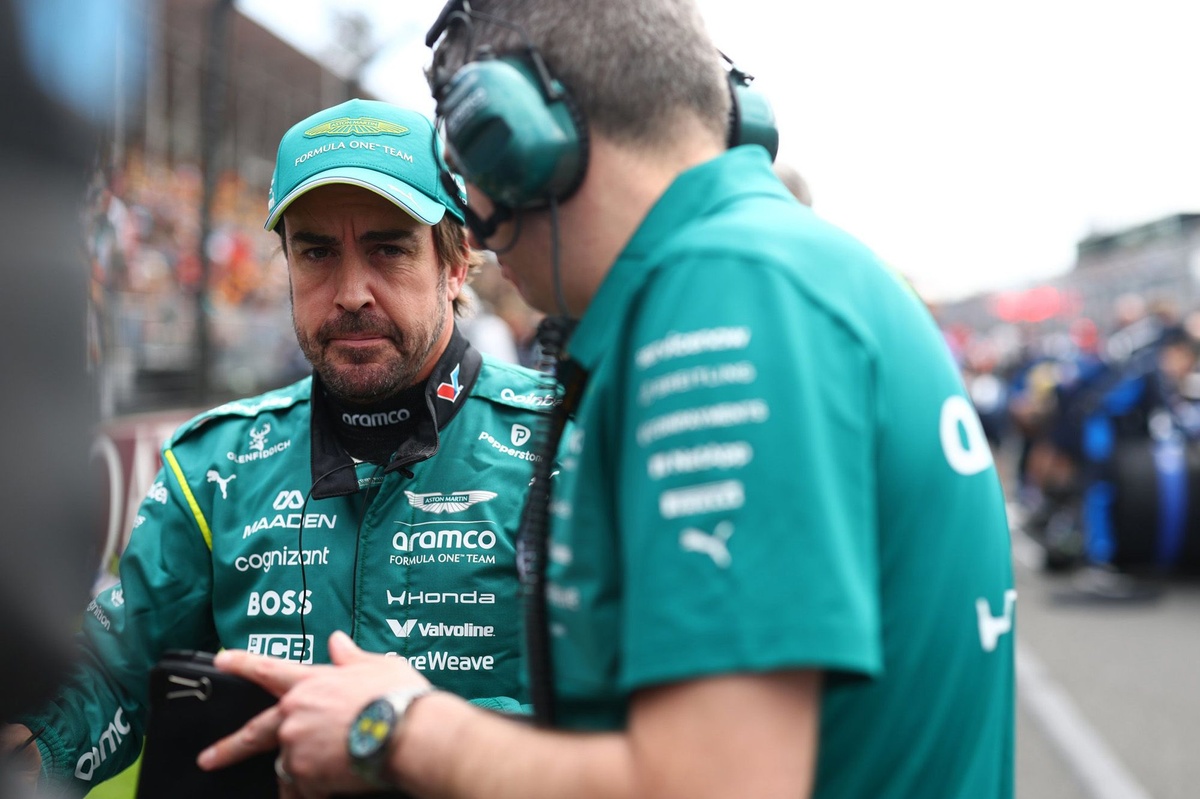 Alonso sobre sua ótima largada na Austrália: "Há 24 anos, me sentia superior e, no 25º ano, me sinto superior"; assista