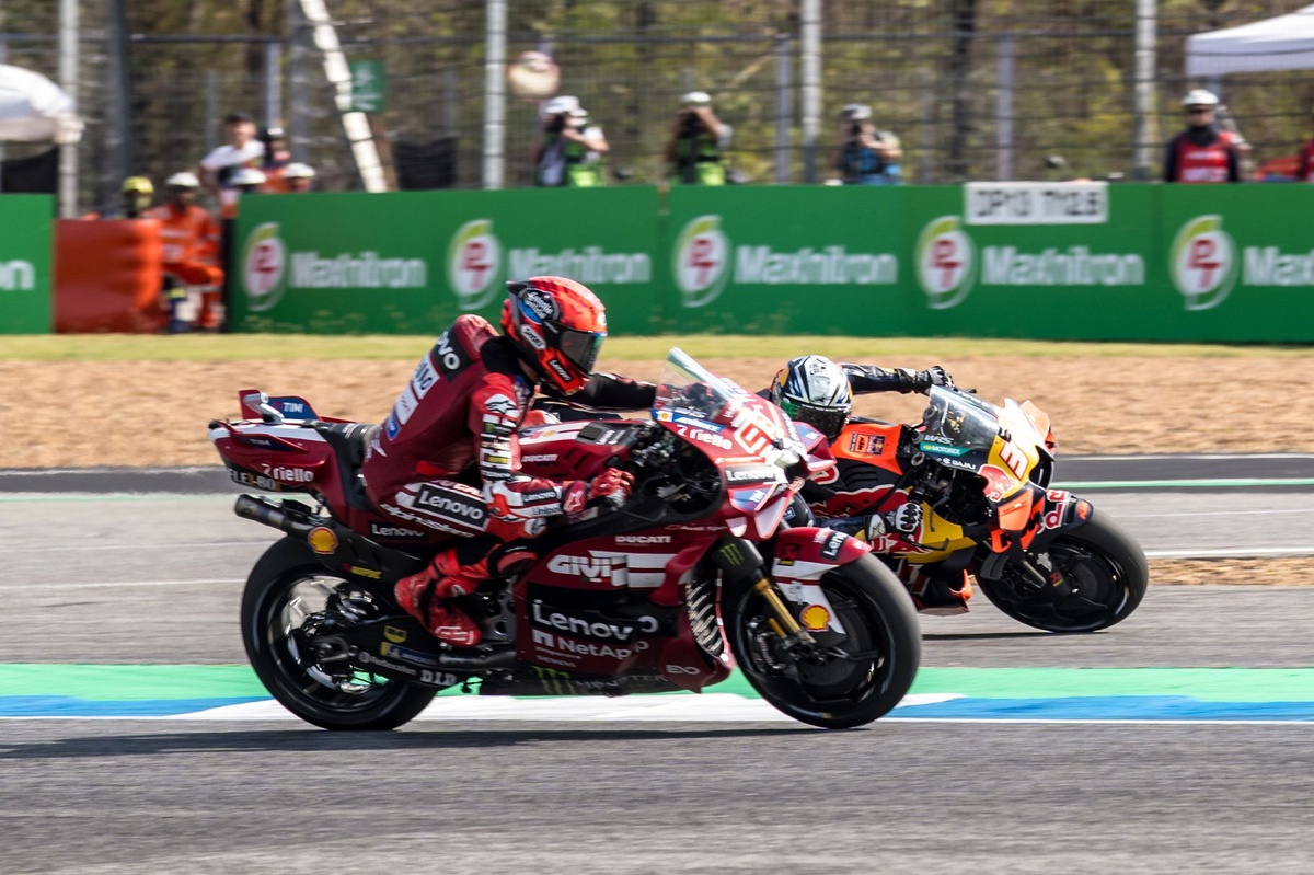 Qu'ont pensé les pilotes MotoGP de la touchette Márquez-Acosta ?