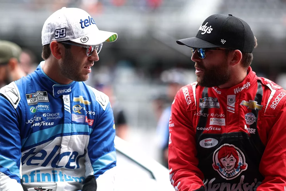Daniel Su&aacute;rez (izq.) y Ross Chastain (der.), Trackhouse Racing Chevrolet