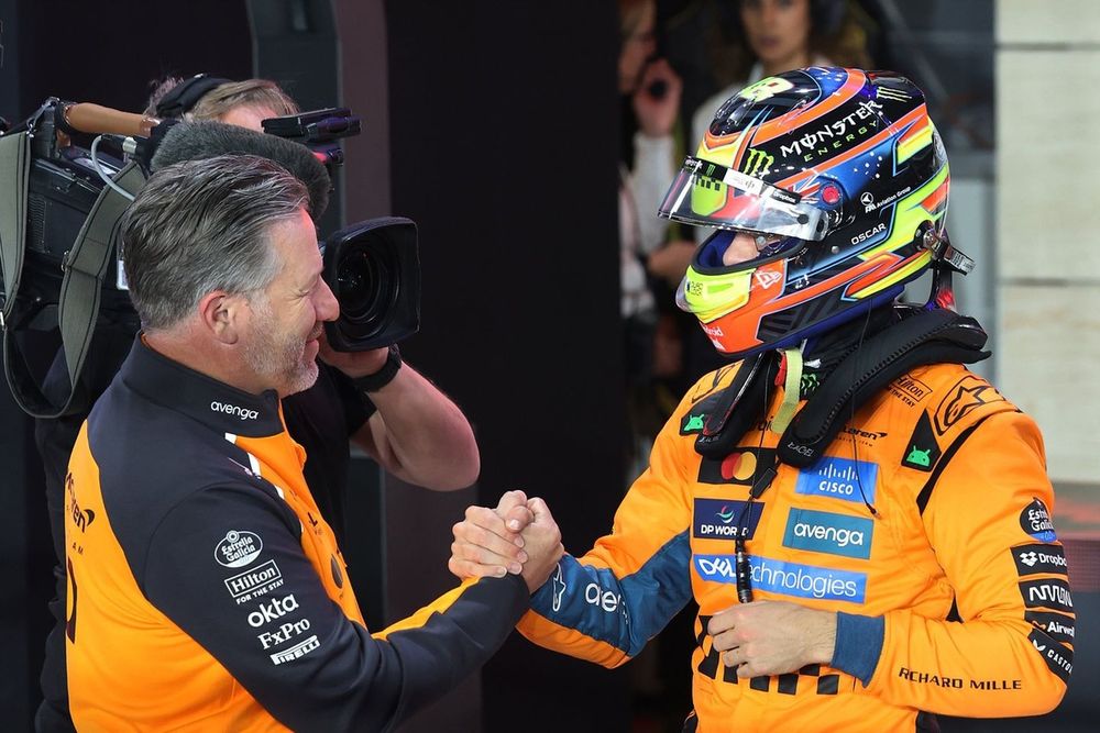 Oscar Piastri, McLaren, Zak Brown, McLaren