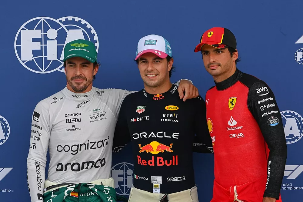 Top three Qualifiers Fernando Alonso, Aston Martin F1 Team, pole man Sergio Perez, Red Bull Racing, and Carlos Sainz, Scuderia Ferrari