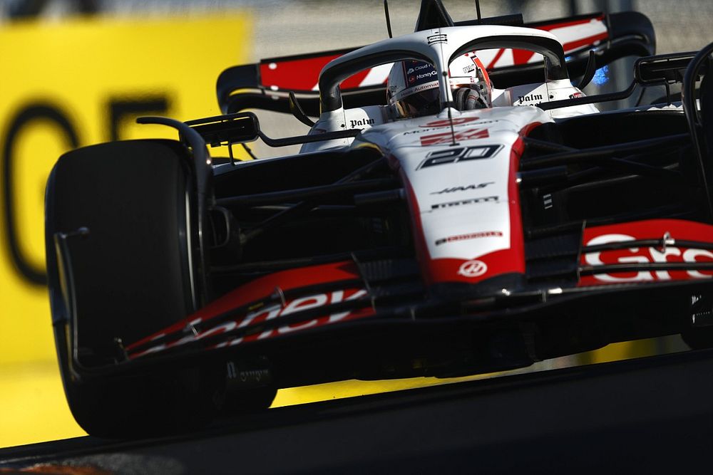 Kevin Magnussen, Haas VF-23