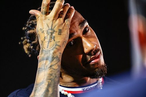 Hamilton aclara la "confusión" y da versión real sobre Andretti